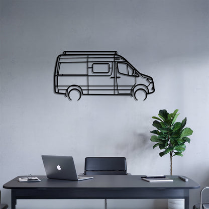 Revel 44E – Kovová dekorácia na stenu karavanu