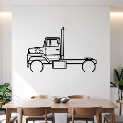 L9000 (1970–1998) – Kovová dekorácia na stenu kamióna